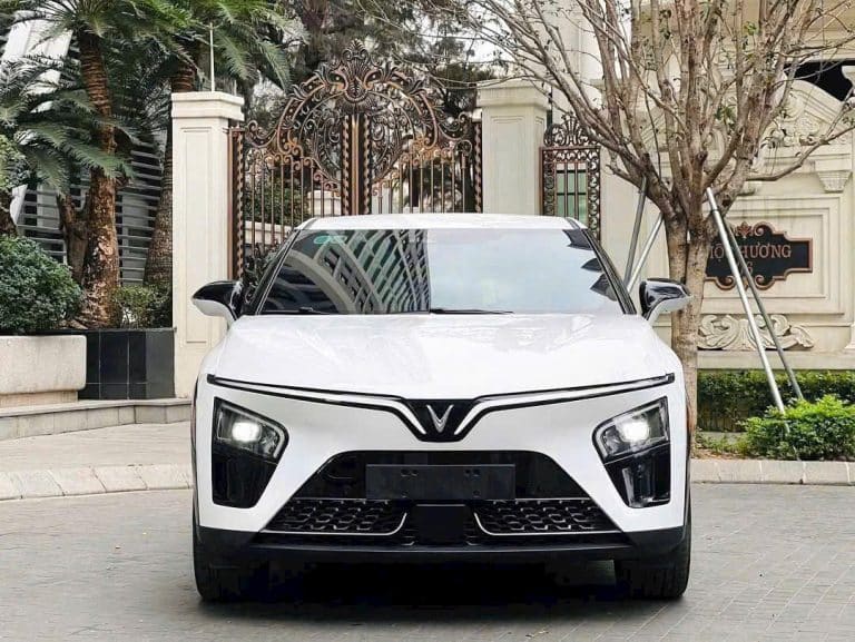Mua VinFast VF6 hay VF7: chọn xe nào phù hợp nhu cầu thực tế?